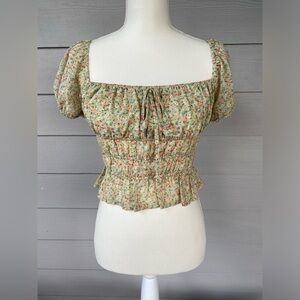 Forever 21 babydoll/chiffon top in a size small, great condition.